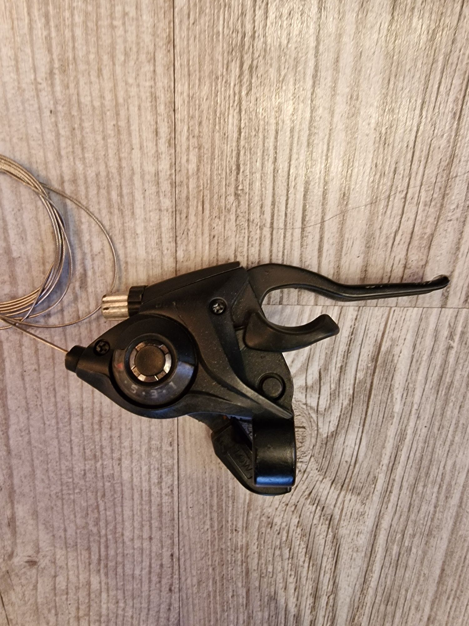 Klamkomanetka Shimano ST-EF51-7R prawa