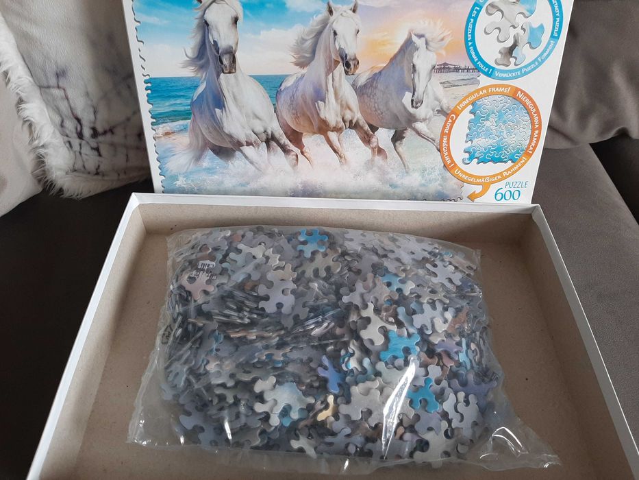 PUZZLE konie 600 szt