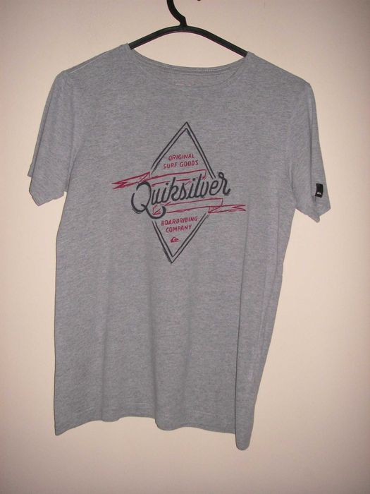 T Shirt QuikSilver e Quechua