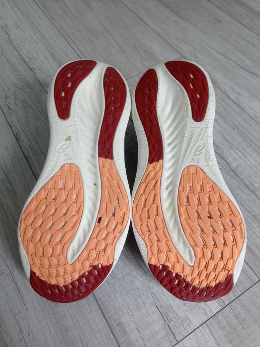 Бігові кросівки Asics Gel Nimbus 26, 43.5р. Оригінал!