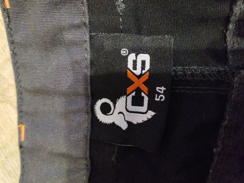 Spodnie robocze męskie .