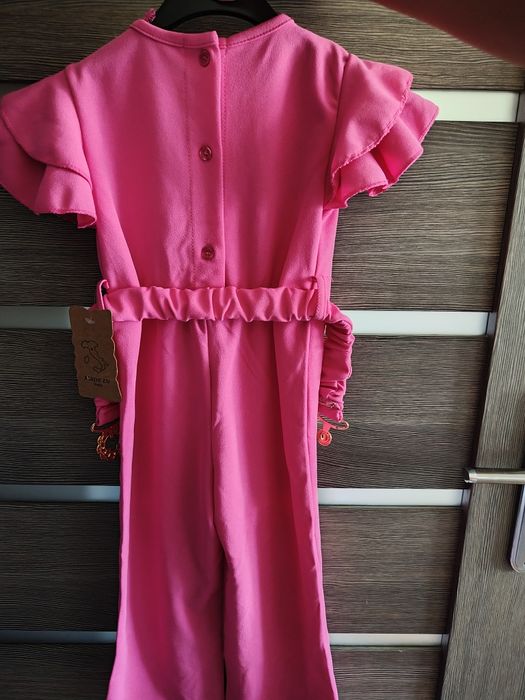 Kombinezon rozmiar 104 nowy