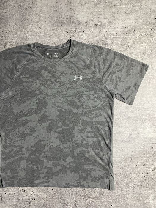 Футболка under armour розмір л