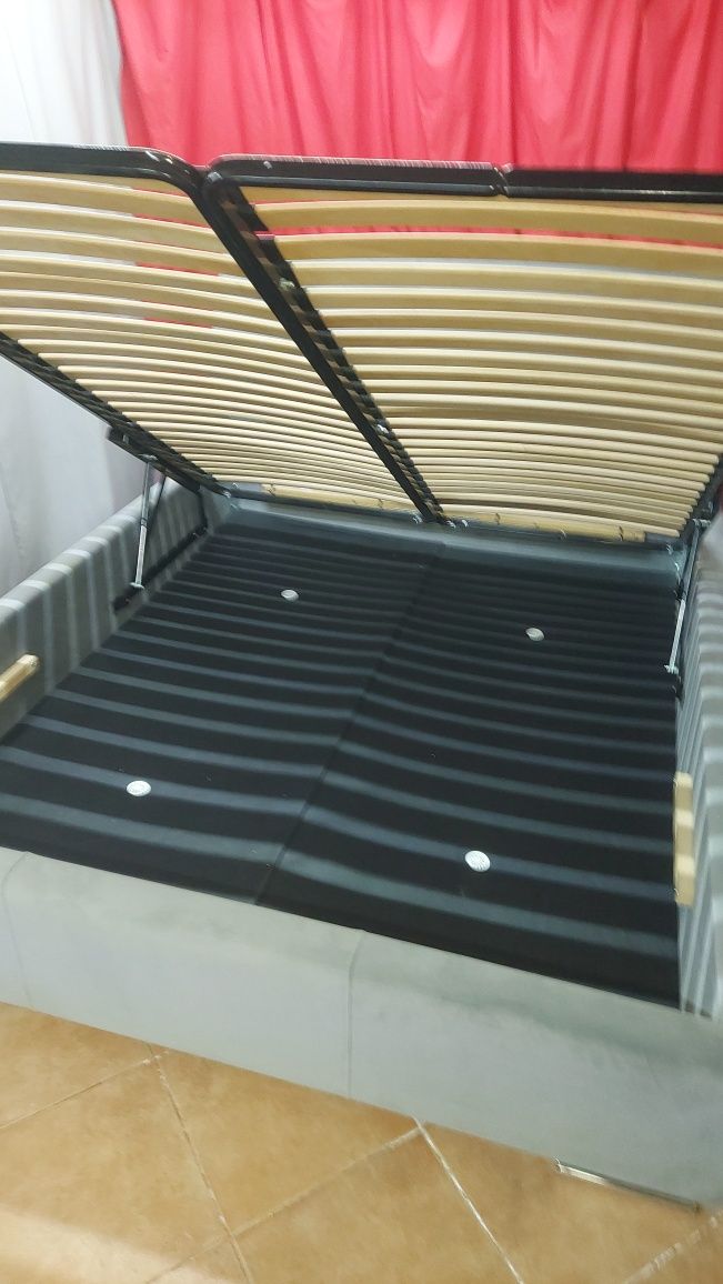 Łóżko sypialniane 160x200 tapicerowane szare z pojemnikiem na pościel