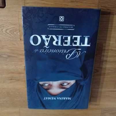 Vendo livro A prisioneira de Teerão capa dura