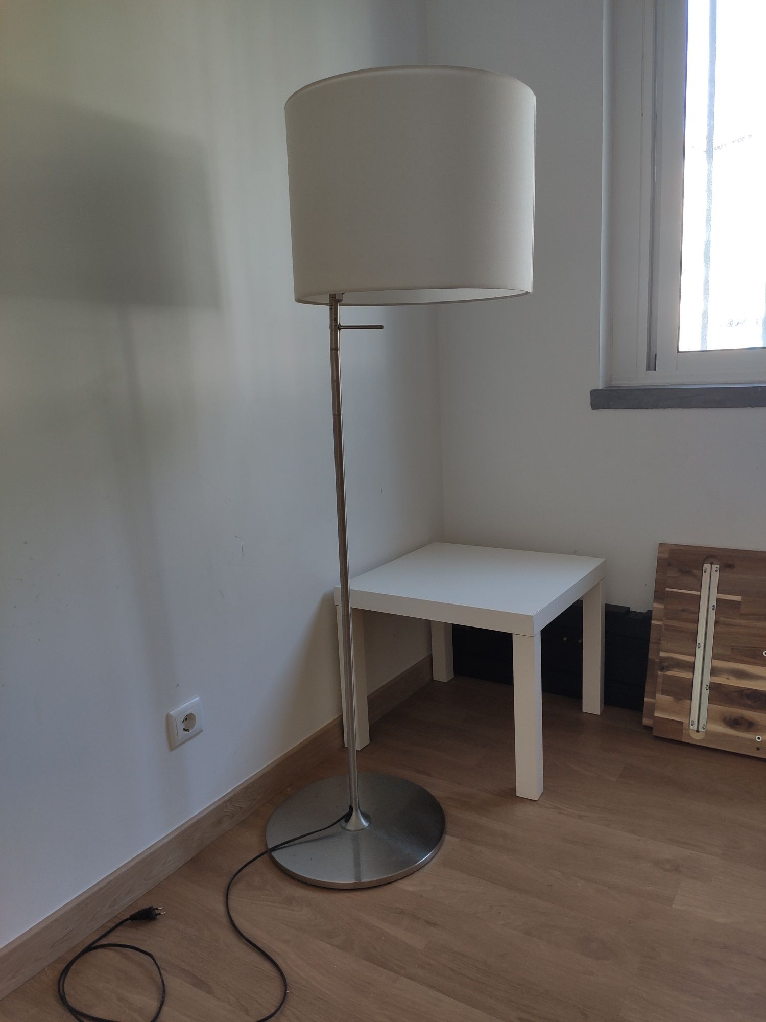 Candeeiro de Pé IKEA STOCKHOLM – Design Premium