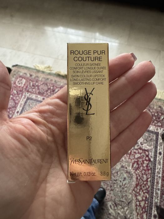 Помада для губ YvesSantLauran l номер Р2 новая