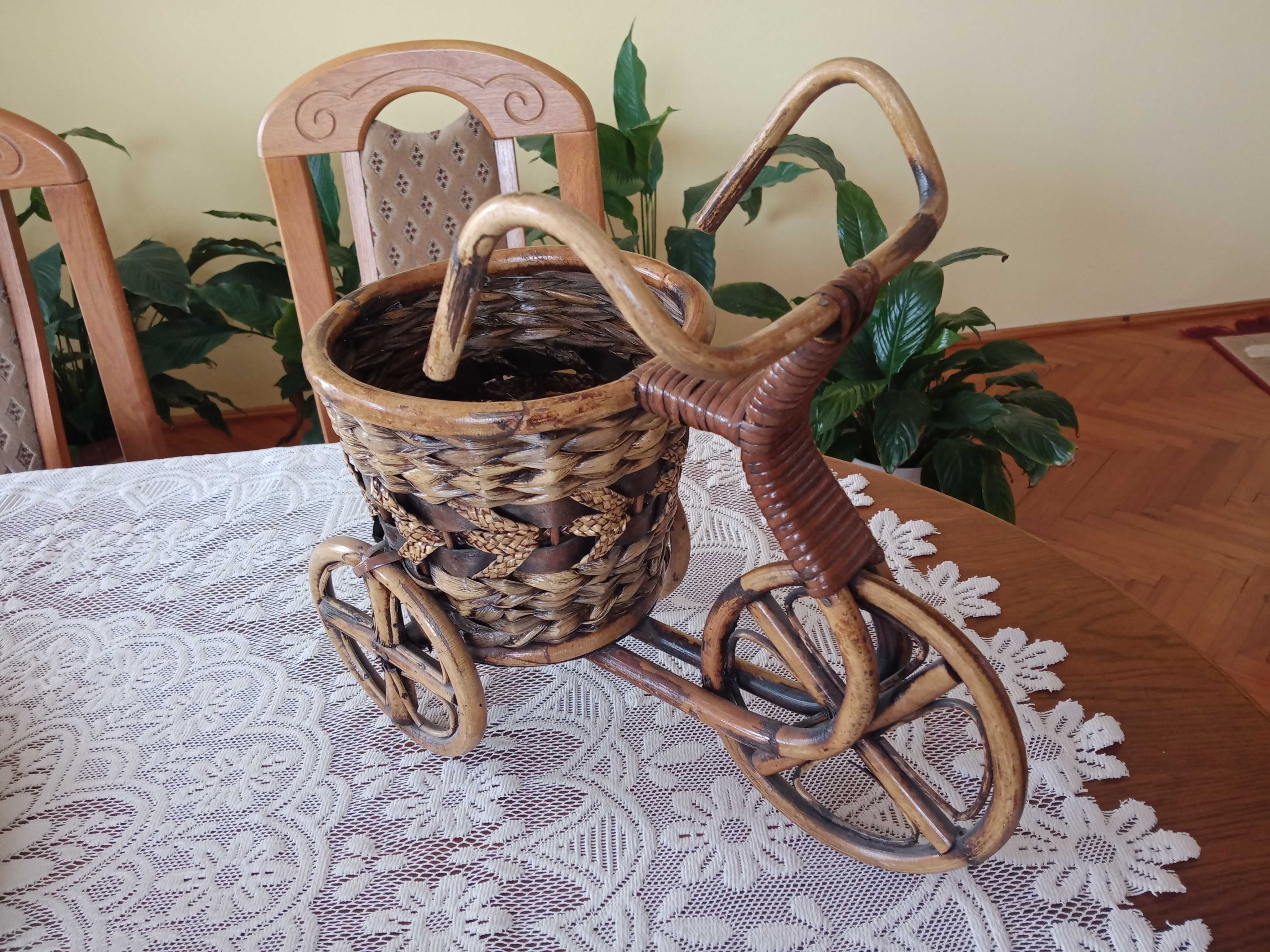 Doniczka - rower z wikliny