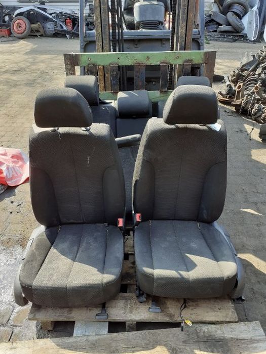 KOMPLET FOTELI VOLKSWAGEN PASSAT B6 KOMBI
