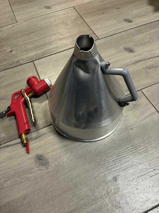 Pistolet 5L do tynkowania i malowania ścian