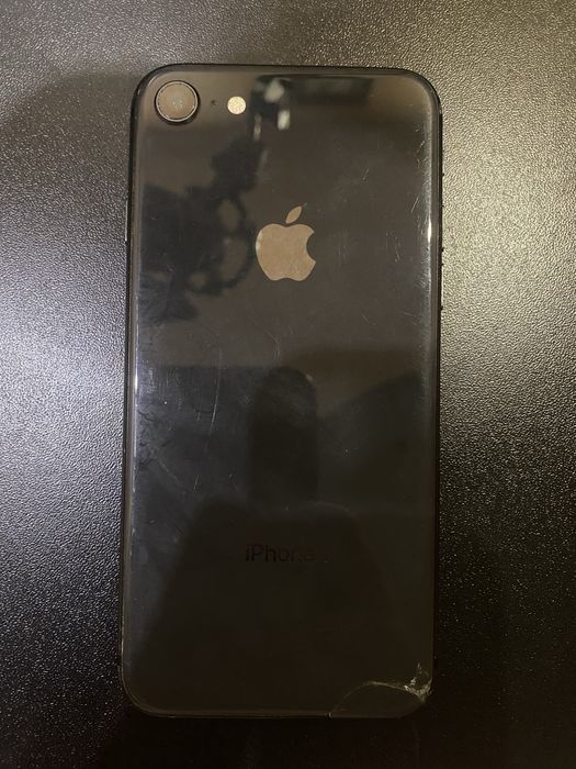 Iphone 8 побитый