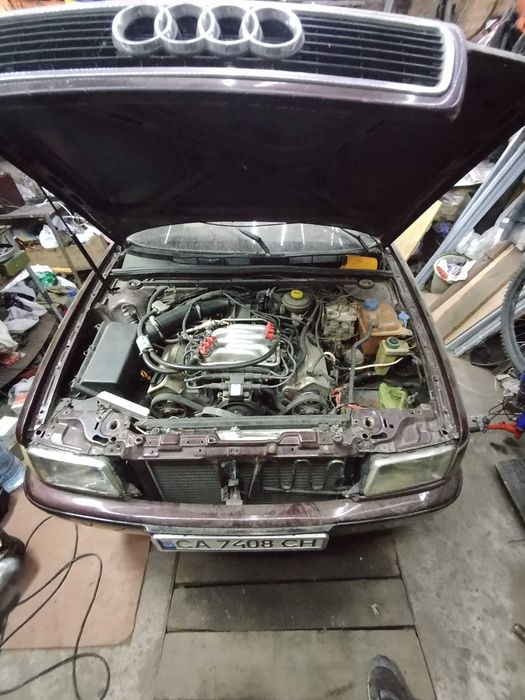 Ауді 80  авант 2.6л. 1993 рік.