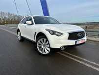 Infiniti QX70 3,7 L, V6, 320 KM, S Premium, uszkodzony silnik