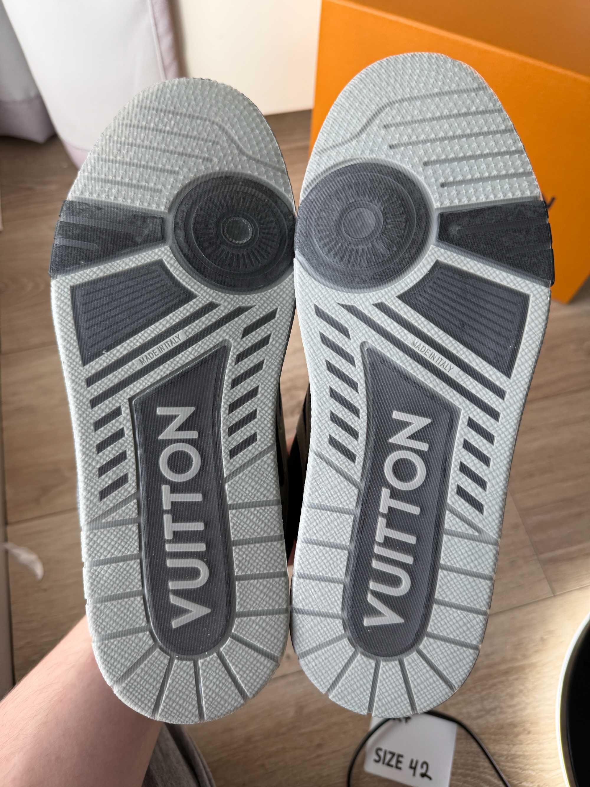 Louis Vuitton Trainers r. 42 (Nowe)