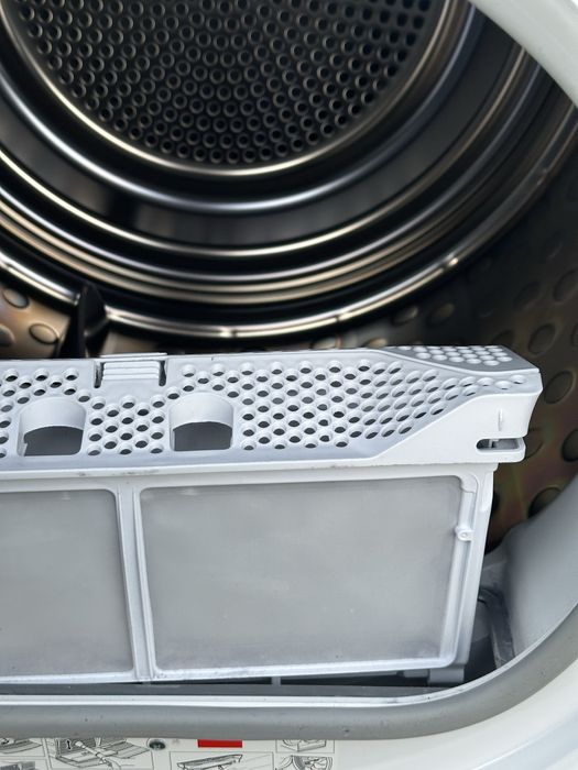 Сушильна машина AEG 8000 Series Lavatherm Absolute з тепловим насосом