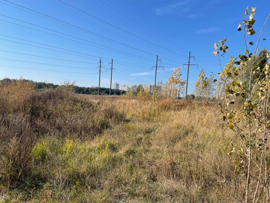 Продажа участков в промзоне с. Погребы  (рядом с Киевом )