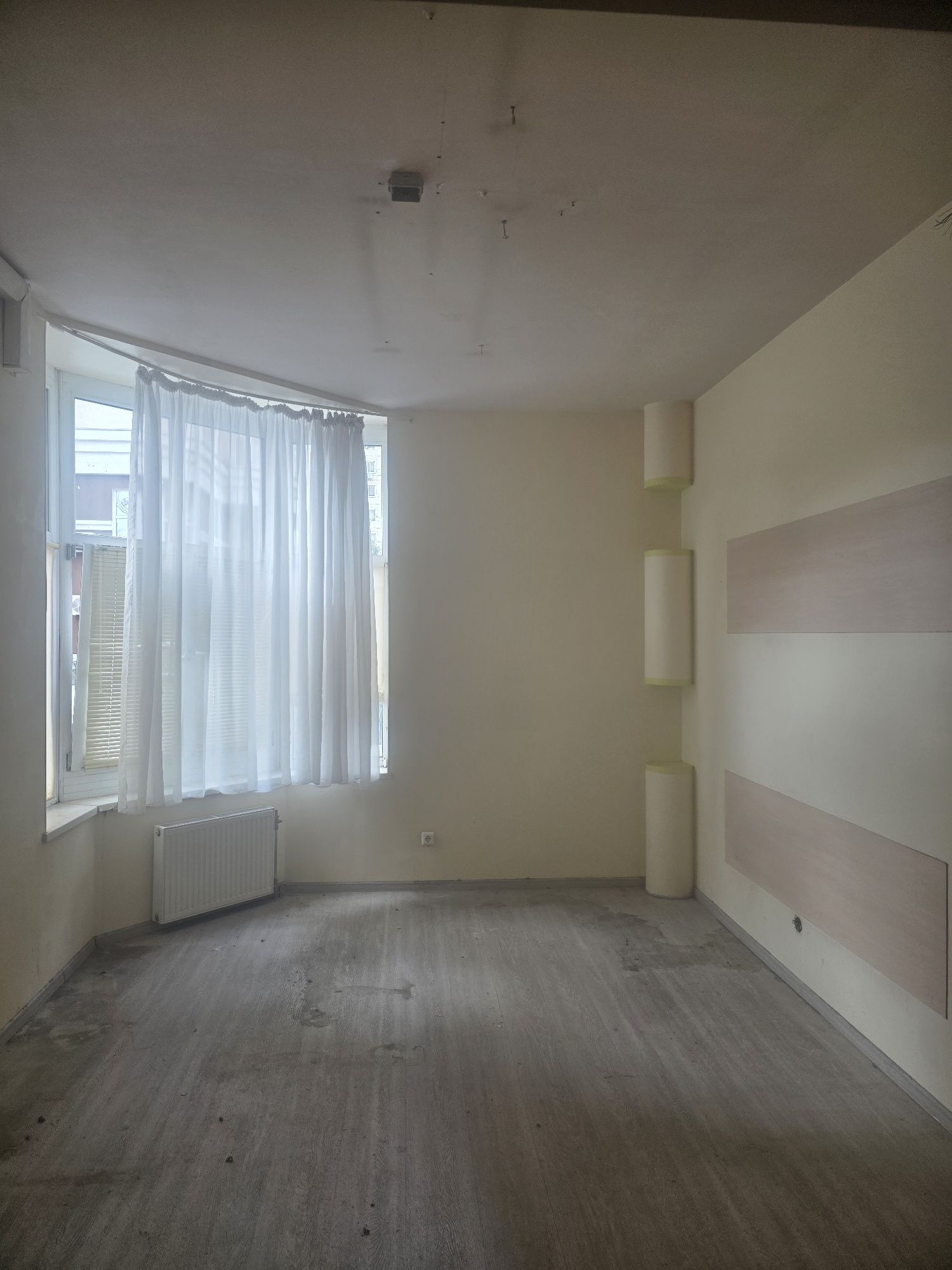 Під будь-який бізнес 127 кв.м., м.Позняки пішки Драгоманова 40ж, 1 пов