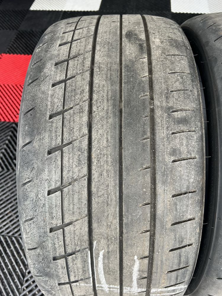 2 pneus Bridgestonse Potenza 245/35R19