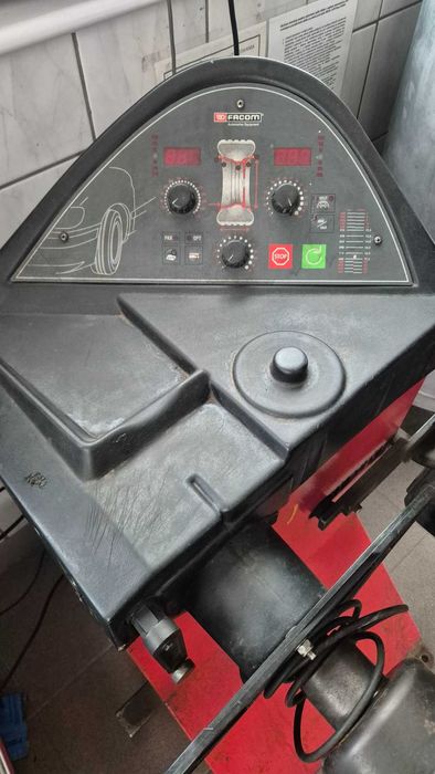 Wyważarka do kół FACOM U227 AS