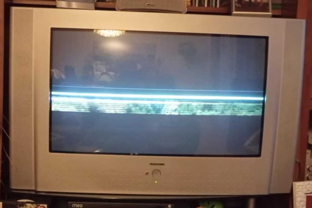 Televisão a funcionar