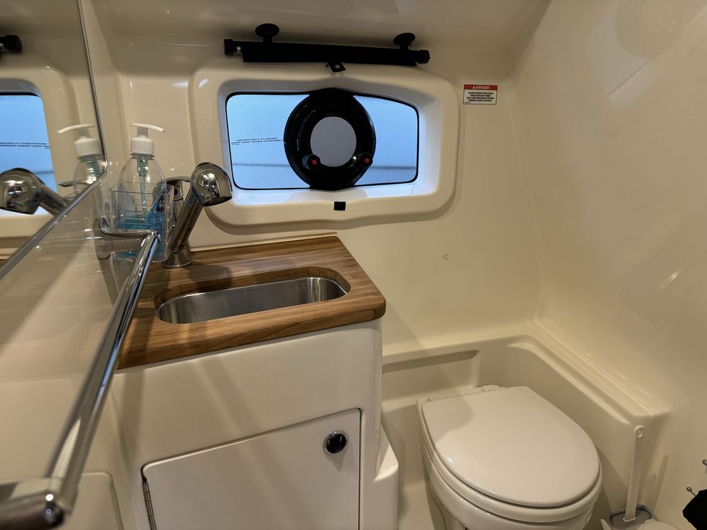 Jacht Motorowy Łódź Bayliner Ciera 8 Jak Nowa 80mth
