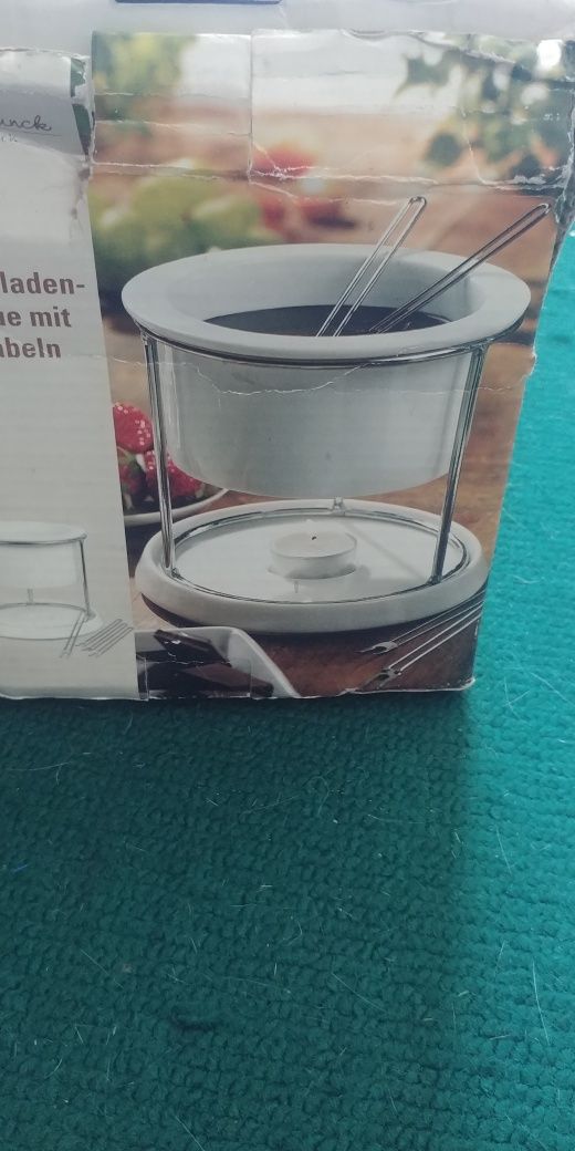 Garnek founde ceramiczny do czekolafy i sosow