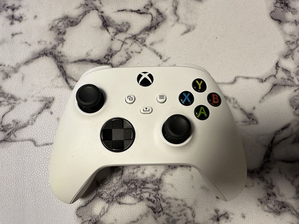 Xbox Series S 512 Gb з геймпадом і док станцією