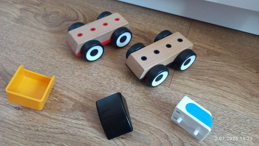Auto 2 szt. IKEA Lillabo drewniane
