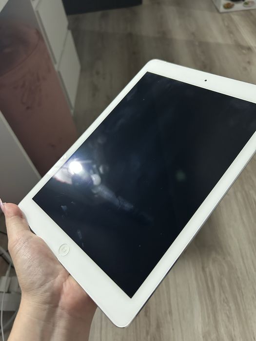 Sprzedam Ipad Air