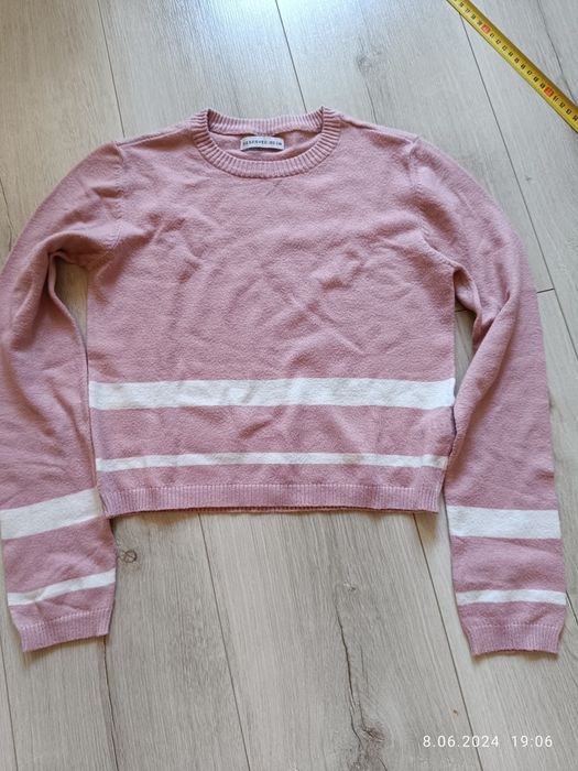 Krótki sweterek Reserved 152