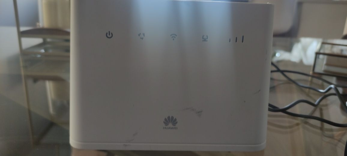 Modem HUAWEI B311-221.