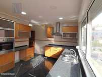 Moradia V3 Duplex no Laranjeiro