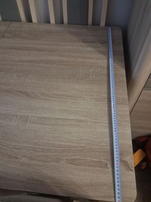 Sprzedam stół 140 + 2 wkładki po 40cm  + 6 krzeseł zapraszam