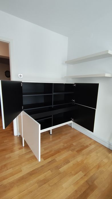 Biała szafka komoda