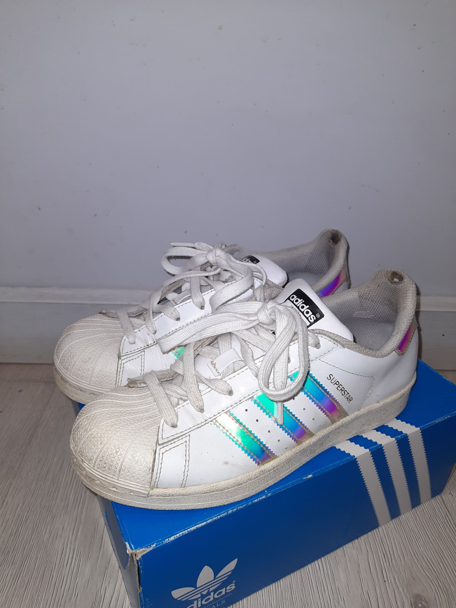 Adidas super star