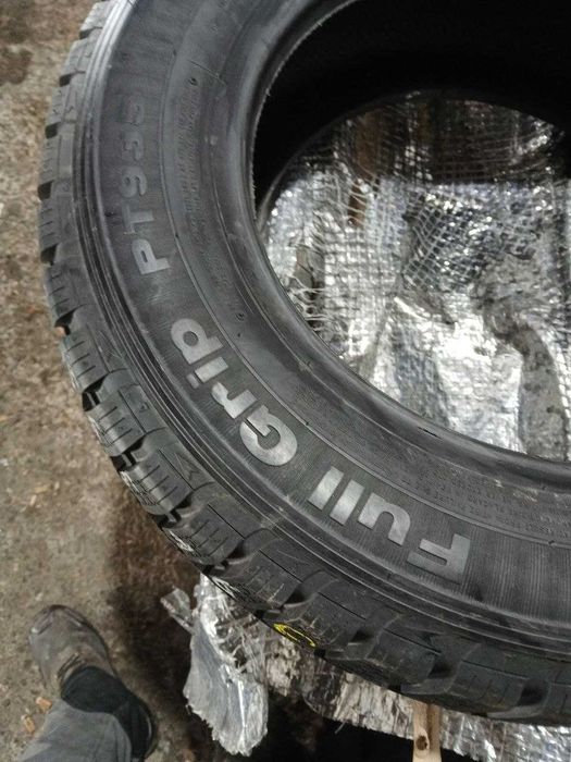 Шина Petias 215/65R16C. 1шт. Зима Розпаровка (0764)