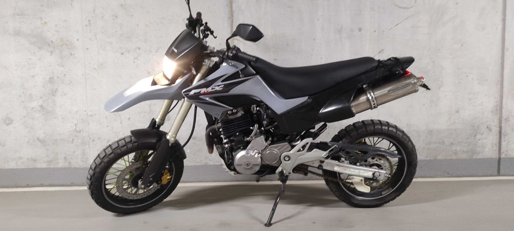 Honda FMX 650 Supermoto