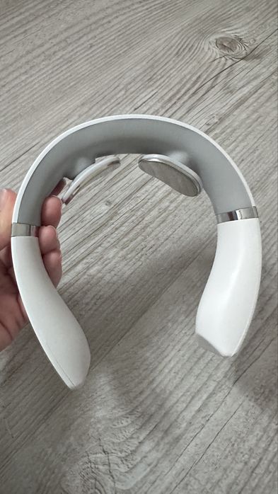 Електричний масажер для шії. Акупунктурний масаж