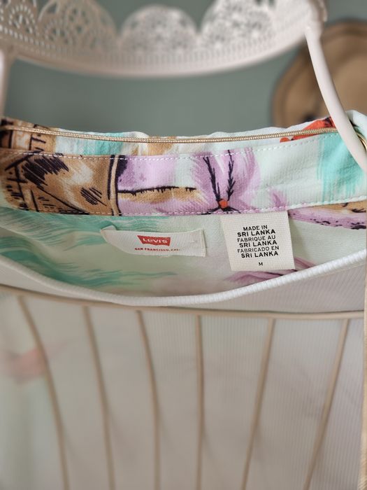 Wakacyjna letnia Koszula damska Levi's z tropikalnym wzorem - Unika