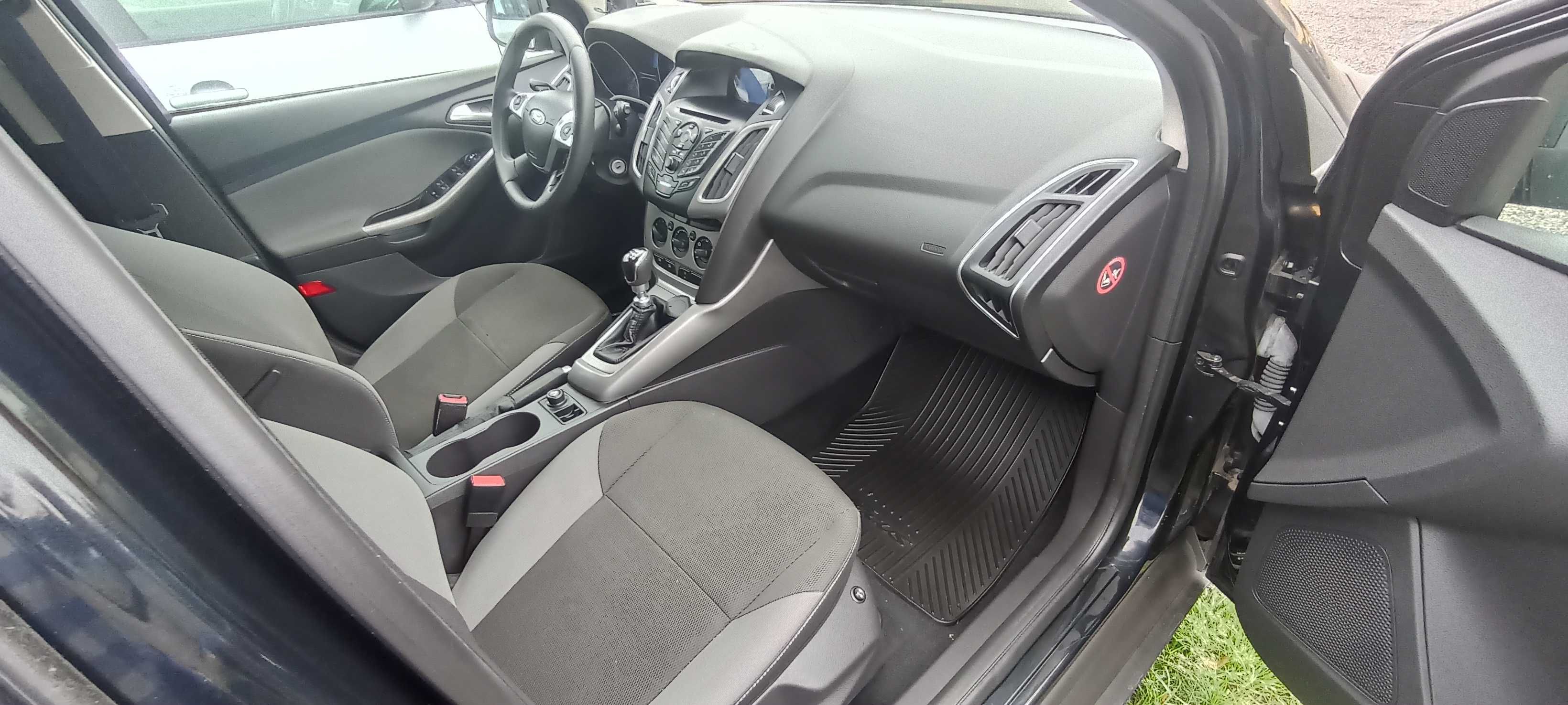 błotnik przód prawy ford focus  mk3 lak fb oryginał