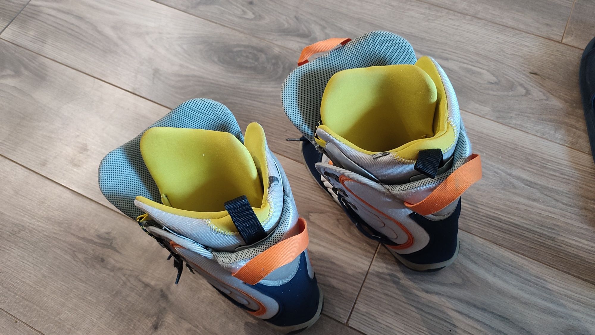Buty snowboardowe 38 / 25cm