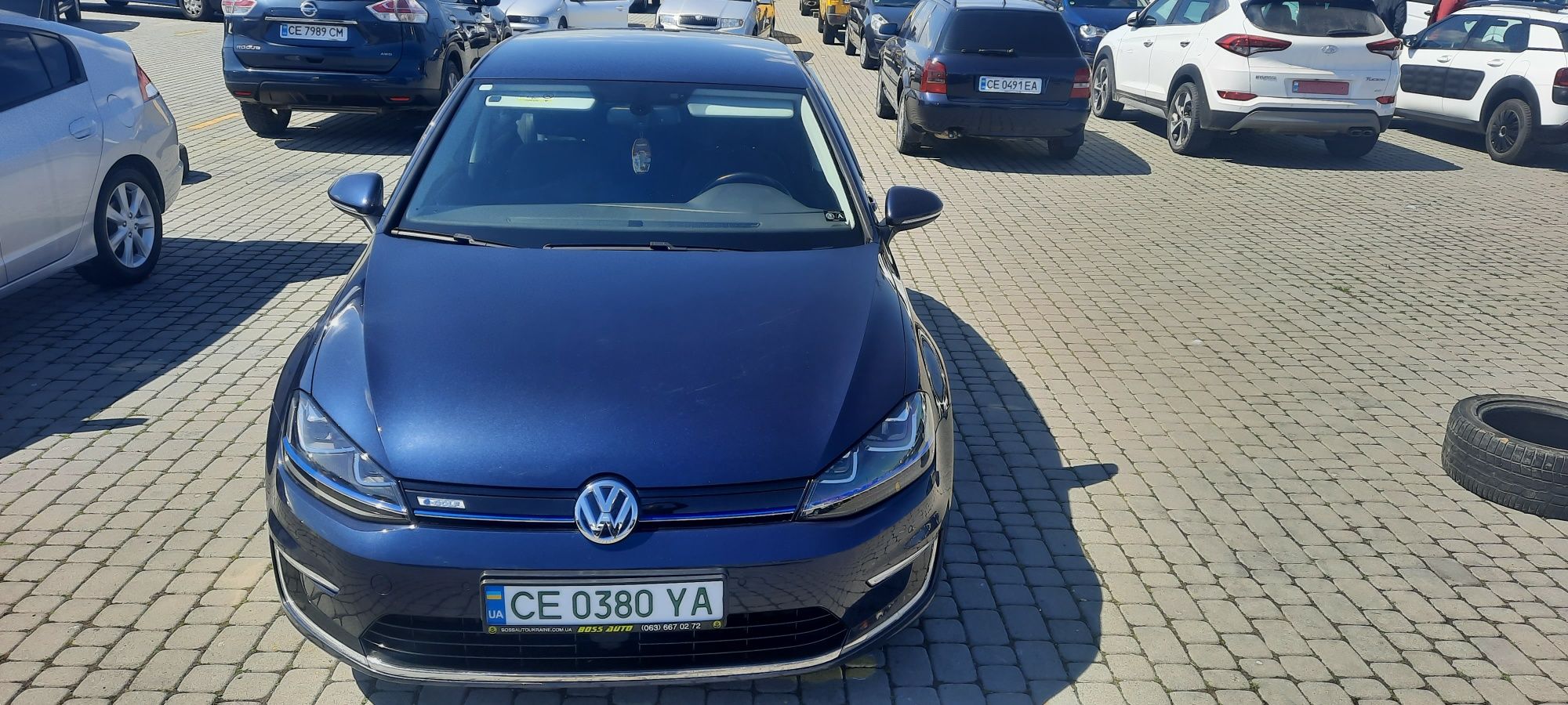 Volkswagen   e- golf