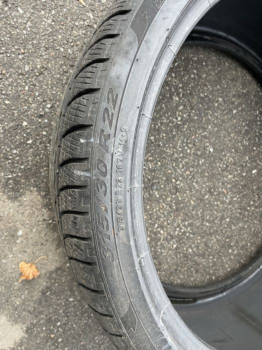 315/30R22 Pirelli Scorpion Winter
