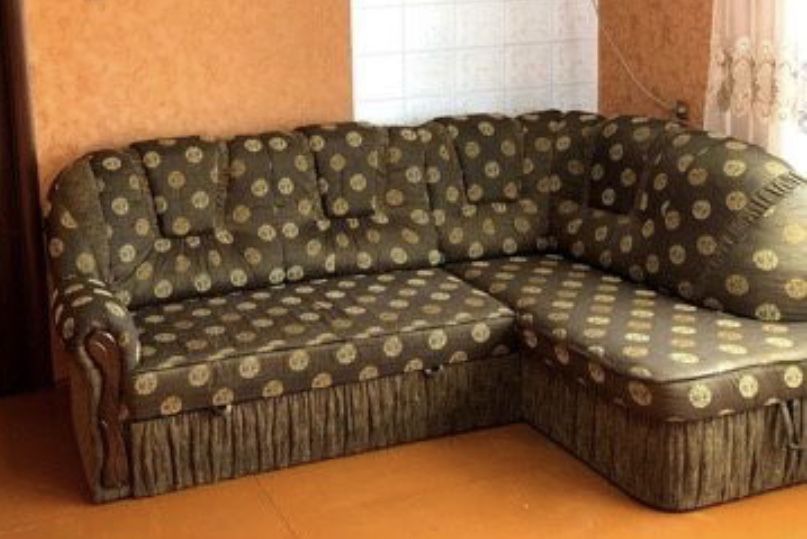 Диван розкладний.