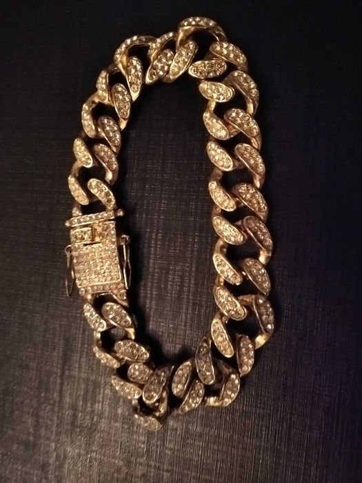 Pulseira muito vistosa