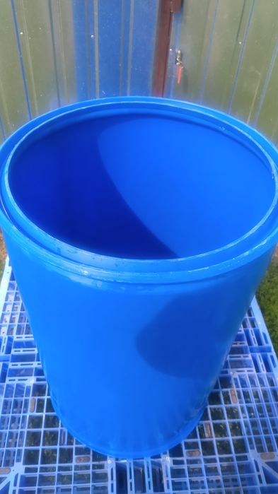 Beczka 220 litrów/ pod konewką