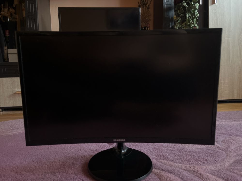 Продам монітор Samsung C24F390F (LC24F390FH)