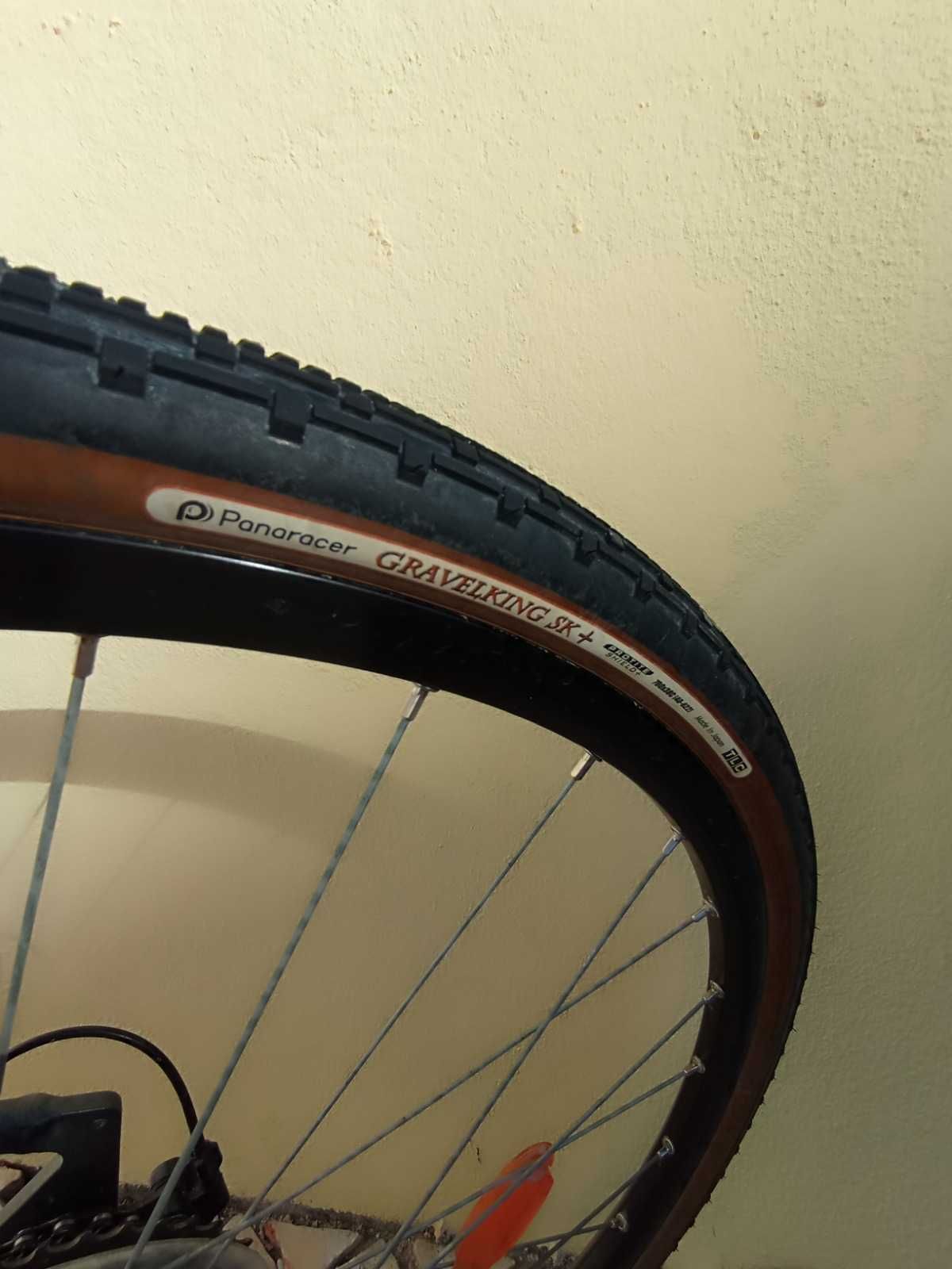 Riverside 500 (Shimano Altus /  Panaracer Gravelking) M