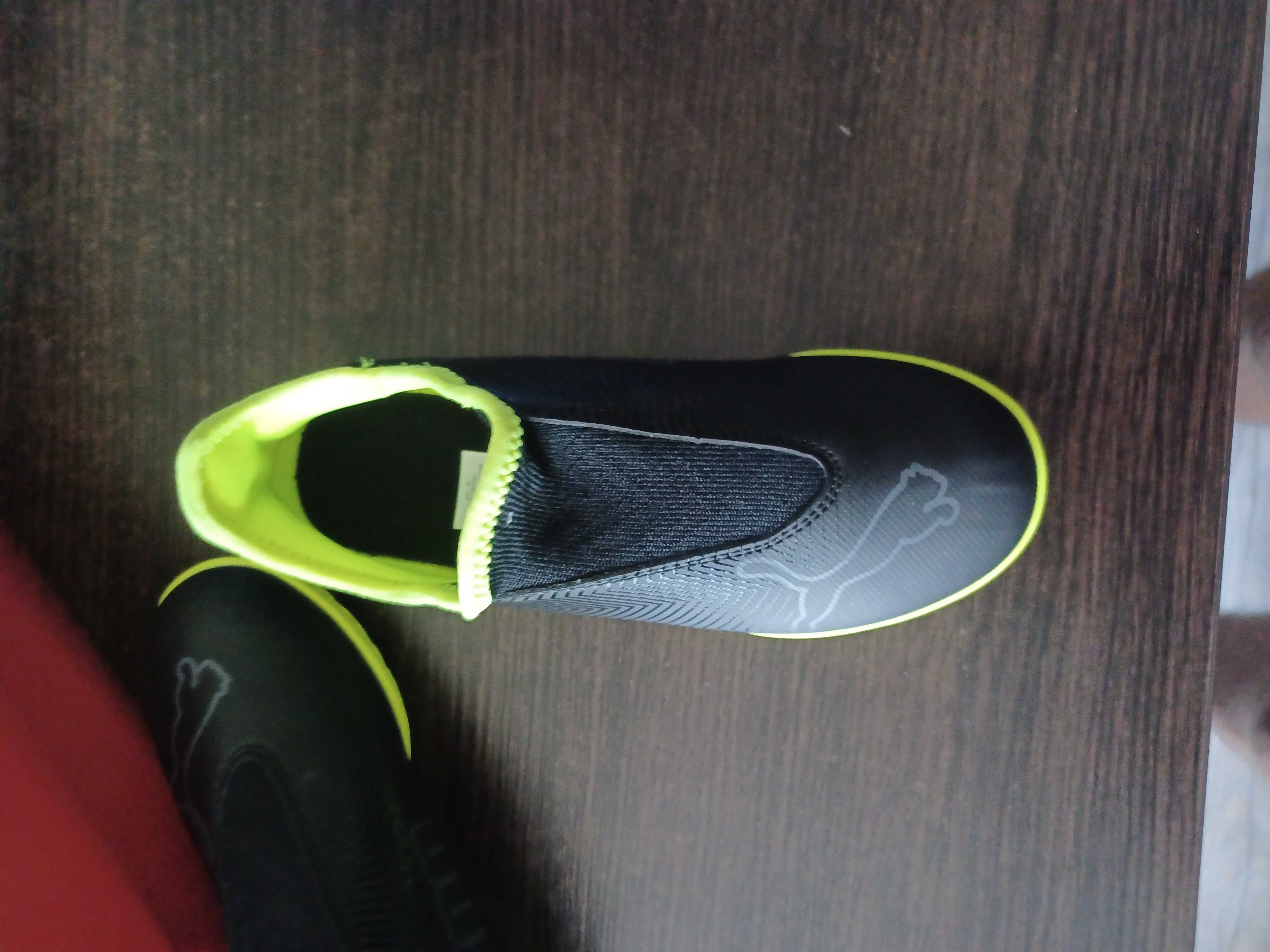 Buty halówki rozmiar 32 cena 100zł.