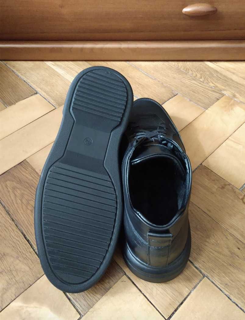 Кожаные кеды кроссовки ботинки Кросівки кеди черевики шкіра 42-43 р